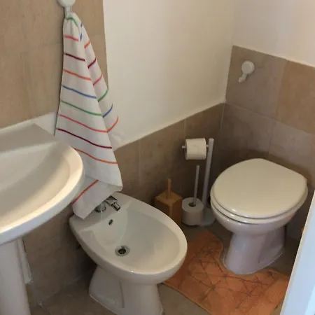 Πανσιόν Roots Bamboo House 3*