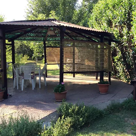 Πανσιόν Roots Bamboo House 3*